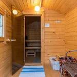 Nestori By Interhome Nyaraló